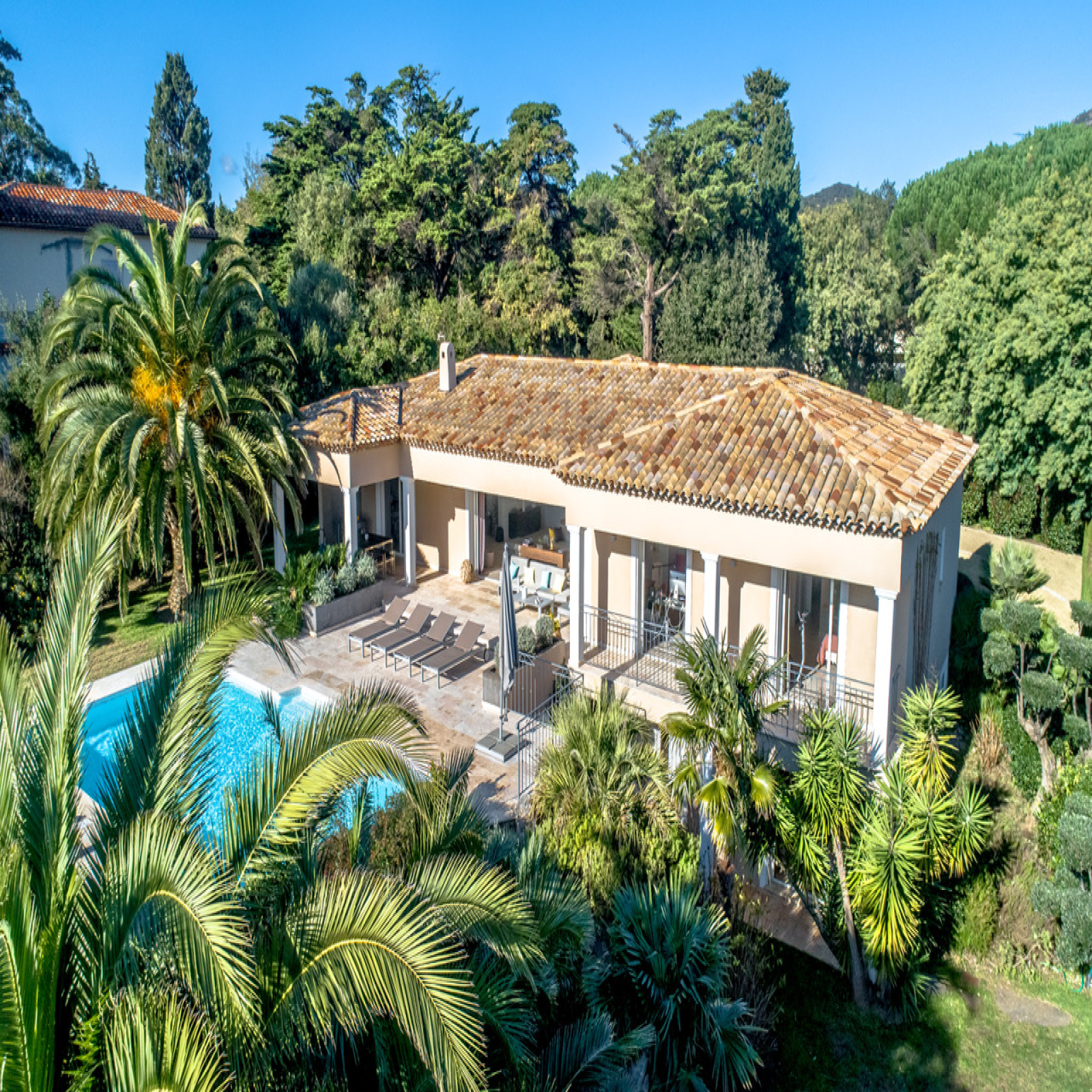 vente Splendide villa vue mer située dans le prestigieux domaine de